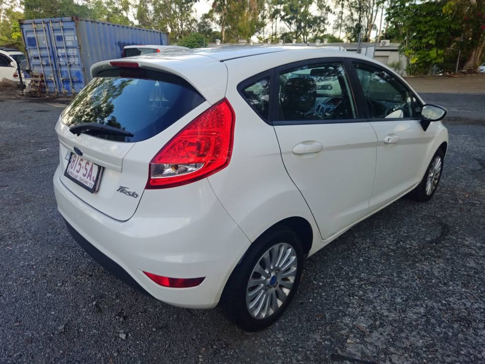 2011 Low Km Fiesta 6.jpg